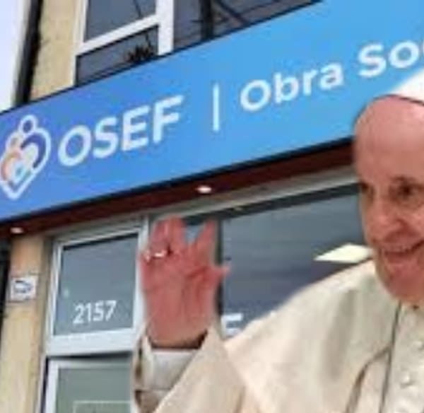 EL PAPA SE AFILIARÍA A OSEF Y MILAGROSAMENTE FUNCIONARÍA.