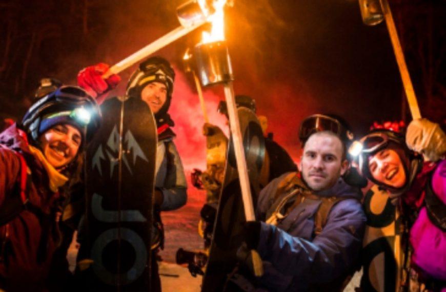 BAJADA DE ANTORCHAS DE EX MINISTROS DE ALBERTO EN EL CERRO